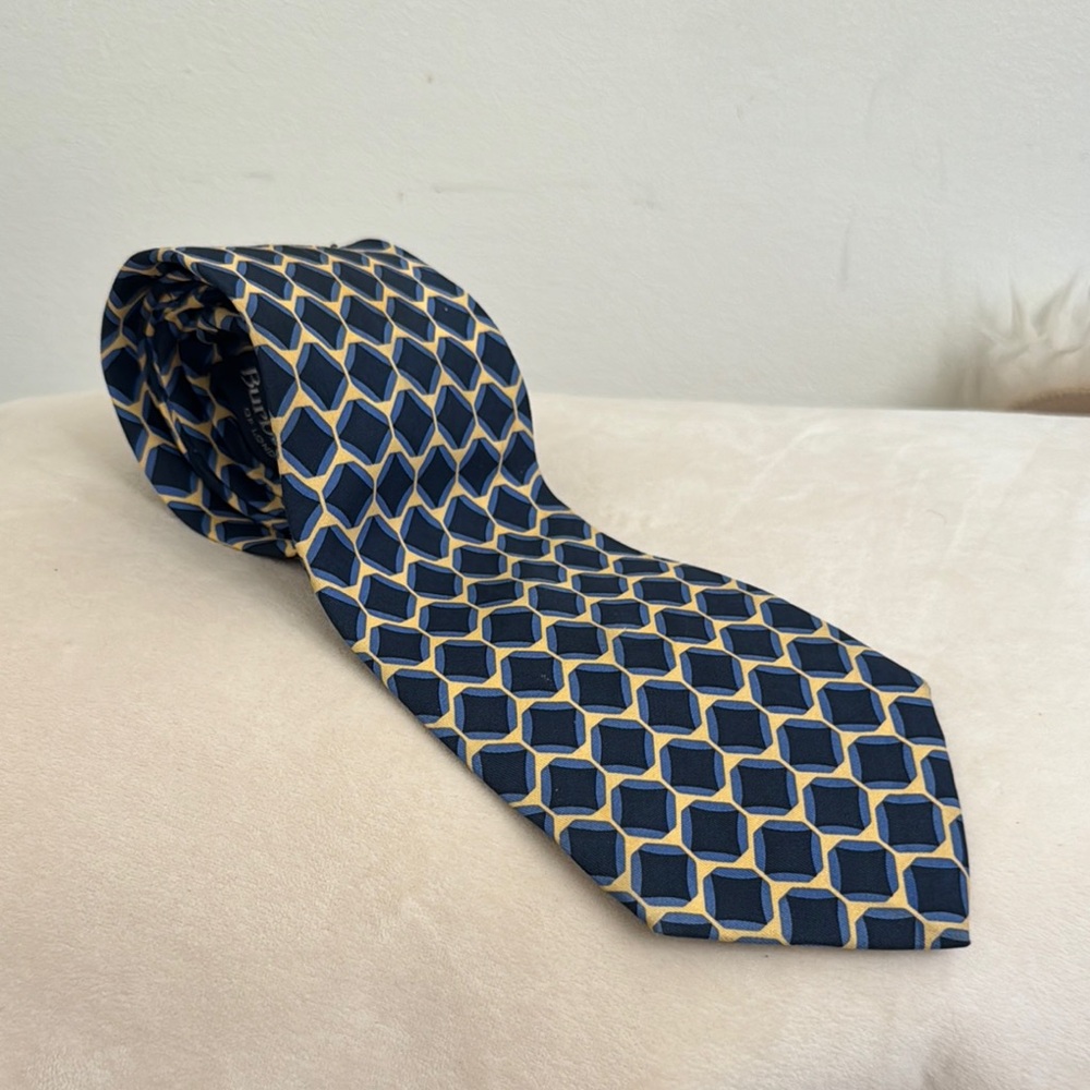 Burberrys vintage geometric tie
